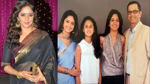 Nadhiya #jayamravi #mkumaransonofmahalakshmi nadhiya, the beautiful queen of 80' and 90's is here actress nadhiya interview, about her fitness routine, moments with rajinikanth and lockdown days nadhiya family photos with husband, daughters & friends. Actress Nadhiya Unseen Family Photos With Husband Daughters Rare Photos Tollywood Today Youtube