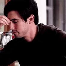 Nathan Petrelli GIFs