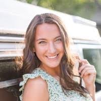 Casey Gallant's Instagram, Twitter & Facebook