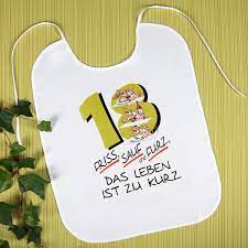 ► jetzt wenn du den beschenkten also gut kennst, bist du gar nicht mehr weit vom originellen geburtstagsgeschenk zum 18. Grosser Latz Zum 18 Geburtstag