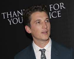 Romantically linked to the model keleigh sperry since 2013, teller would propose to her the year after war dogs was released in theaters. Miles Teller To Play Goose S Son In Top Gun Sequel