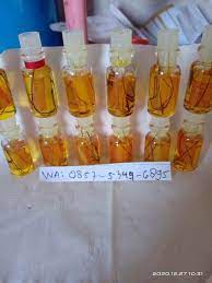 Siap pakai dan hanya tinggal digunakan sebagai parfum saja. Minyak Bulu Perindu Kalimantan Timur