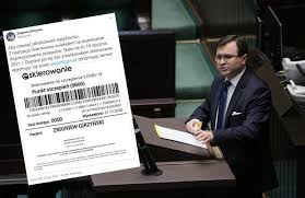 Giżyński jest absolwentem polonistyki na uś. Amvhubebjqay9m