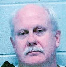 Wrestler Benoit's doctor charged in drug cases