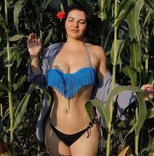 Ayşegül çınar boy kilo, kimdir nereli yaşı burcu fotoğraf galerisi. Goksel Bikinili Boy Fotografini Paylasti Ve Kilo Itirafinda Bulundu Yerelin Gundemi