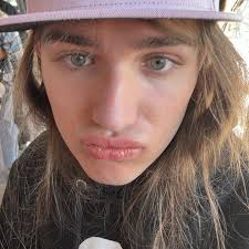 Aidan Chadwick (@aidanchadwickkkk) • Instagram photos and videos