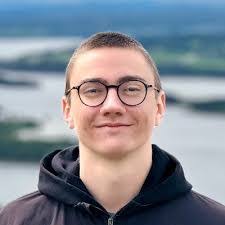 Andrew Entwistle's Instagram, Twitter & Facebook