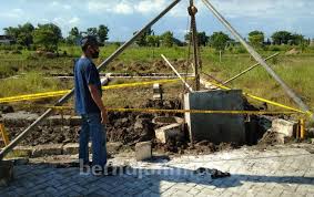 Lowongan kerja kota surabaya (jawa: Tertimpa Tandon Septictank Dua Pekerja Di Driyorejo Gresik Tewas Beritajatim Com