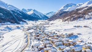 Plan out your day before heading to livigno or navigate the mountain while you're at the resort with the latest livigno. Livigno Ski Holiday Guide Ski Addict
