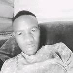 Aaron Naff's Instagram, Twitter & Facebook