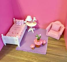 Dollhouse Miniature Unicorn Bedroom Pink Checked Chair Unicorn Statue Mushroom Table Chairs Pink Lamp Pink Tulips Pu Case Delle Bambole Bambini Bambole