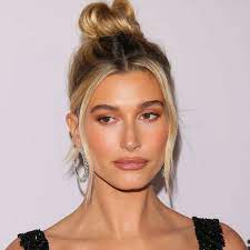 While the video in question has now been taken down on tiktok, it swiftly. Hailey Bieber So Sieht Das Model Ungeschminkt Aus Cosmopolitan