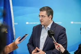 Α. Τζιτζικώστας από το CEDEFOP: «Η κατάρτιση και η αναβάθμιση των δεξιοτήτων  των εργαζομένων απαραίτητη προϋπόθεση για τη μετάβαση της Ευρώπης στη νέα  ψηφιακή εποχή» - Atticanews.gr