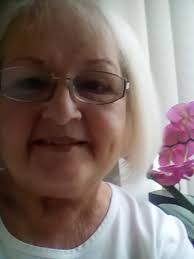 Can anyone help or recommend a mobile dog groomers for my big soft teddy  bear. He's too scared to go to the groomers so I'm hoping he will feel more  comfortable being