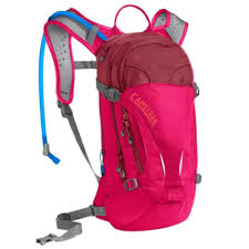 The mesh in the straps means i don't overheat under them, and have had. Bike L U X E 100oz Hydration Pack Cerise Pomegranate