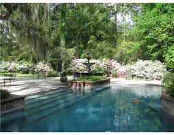 Aussenpool In Einer Schonen Landschaft Im Suden Von Louisiana Haus In Garten Pool Ideen Backyard Pool Pool Landscaping Backyard Pool Landscaping