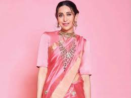 Both kapoor sisters r looking gorgous. Karisma Kapoor Oozes In A Desi Look By Raw Mango At Armaan Jain S Wedding Moviekoop