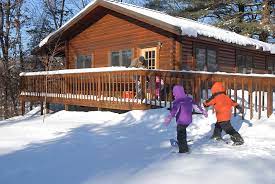 United country log homes and cabins for sale is a destination real estate website for clients interested in sale or purchase of mountain log home, recreational cabin, luxury log home or retreat, land with a cabin across the nation. Iowa S Year Round Camping Cabins