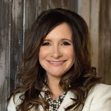 Class Notes from Across the Cox Alumni Network