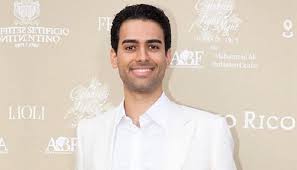 Jun 10, 2020 · matteo bocelli is the son of singer andrea bocelli from his first marriage. Amos Bocelli Know All About Andrea Bocelli S Son