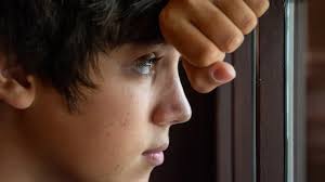 Ramón Soler, psicólogo, habla claro sobre la fragilidad emocional de la  adolescencia: "Una palabra hiriente puede tener un impacto muy negativo en  un adolescente"