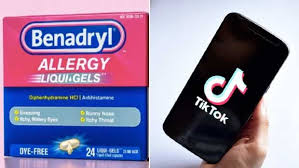 Johnson Johnson Alerta A Los Padres Sobre Los Peligros Del Desafio De Tiktok Benadryl Challenge