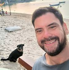 Does anybody give Salsa or Bachata lessons