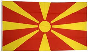 Both bore the vergina sun until 1995 when under greek pressure the republic's flag replaced the vergina sun with its current sun. Suchergebnis Auf Amazon De Fur Mazedonien Flagge