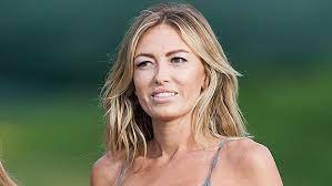 Paulina gretzky got 18 balloons for her birthday! Paulina Gretzky Celebrates Birthday In Sexy Rainbow Dress Pic Hollywood Life