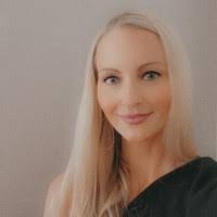 Eleshia Williams's Instagram, Twitter & Facebook