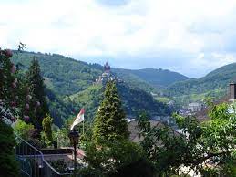 May 5, 2018 · kröv, germany · jetz simmer all widder he wie schnell su e johr doch verjeiht. Haus Mosella Cochem Aktualisierte Preise Fur 2021