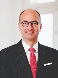 Bawag and suedwestbank today announced the signing of the full sale and purchase of suedwestbank by bawag. 55 Jahre Und Vielseitig Engagiert Andreas Maurer Pragt Sudwestbank