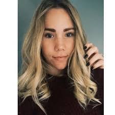 Amy Scholtz's Instagram, Twitter & Facebook