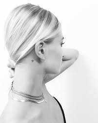 One ink that she has no regrets about is one that represents her marriage to justin. A Guide To All Of Hailey Bieber S Tattoos Popsugar Beauty