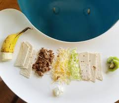 Baby Taco Bar Banana Tortilla Taco Meat Cheese Lettuce Kiwi Sour Cream And Yogurt Blw Baby Food Recipes Food Weaning Recipes
