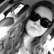 kara lane (karalovesparkle)