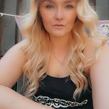 So me and my partner are going looking at wedding venues within the next  few weeks and we've been told to think of questions to ask… but my mind is  blank😭😭 what