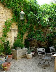 Cote De Texas Americans In France Tuscan Garden French Garden Garden Spaces
