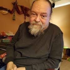 Royce Gray's Instagram, Twitter & Facebook