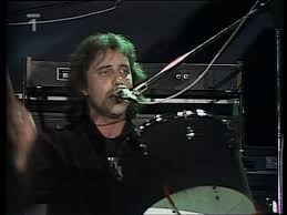Ve věku 68 let zemřel zpěvák vítězslav vávra. Vitezslav Vavra Divka Z Hermankove Navsi Zlaty Slavik 1981 Poznate Harmonikare Youtube