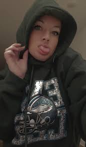 When the house is divided but yall still love each other 💚🦅🖤 as of  yesterday it was EAGLES!!! 12-2 LFG BABY!!! 💚🖤🦅