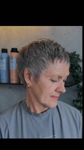 ✨𝙵𝚛𝚎𝚜𝚑, 𝚏𝚊𝚋𝚞𝚕𝚘𝚞𝚜, 𝚊𝚗𝚍 𝚏𝚒𝚎𝚛𝚌𝚎!✨, 𝖮𝗎𝗋  𝖣𝗂𝗋𝖾𝖼𝗍𝗈𝗋 𝖲𝗍𝗒𝗅𝗂𝗌𝗍 𝖭𝗂𝖼𝗈𝗅𝖺 𝗁𝖺𝗌 𝗐𝗈𝗋𝗄𝖾𝖽 𝗁𝖾𝗋  𝗆𝖺𝗀𝗂𝖼 𝗐𝗂𝗍𝗁 𝗍𝗁𝗂𝗌 𝖼𝗁𝗂𝖼 𝗌𝗁𝗈𝗋𝗍 𝖼𝗎𝗍, 𝗉𝗋𝗈𝗏𝗂𝗇𝗀  𝗍𝗁𝖺𝗍 𝗅𝖾𝗌𝗌 𝗅𝖾𝗇𝗀𝗍𝗁 𝖼𝖺𝗇 𝗆𝖾𝖺𝗇 𝗆𝗈𝗋𝖾 𝗌𝗍𝗒𝗅𝖾.  💇‍♀️✂️, 𝖶𝗁𝖾𝗍𝗁𝖾𝗋 𝗒𝗈𝗎'𝗋𝖾 𝖺𝖿𝗍𝖾𝗋 𝖺 𝖻𝗈𝗅𝖽 𝖼𝗁𝖺𝗇𝗀𝖾  𝗈𝗋 𝖺 ...