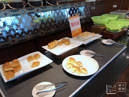 徜徉在椰影婆娑，風光明媚、四季如春的渡假勝地—墾丁。 得天獨厚的地理位置，獨占墾丁美景之最。 永遠看不膩的山海景色在墾丁福華渡假飯店一一體驗。 徜徉在椰影婆娑，風光明媚、四季如春的渡假勝地—墾丁。 得天獨厚的地理位置，獨占墾丁美景之最。 å¢¾ä¸ä½å®¿ä¸æŽ¨è–¦ å¢¾ä¸ç¦è¯é£¯åº— å¢¾ä¸ç¦è¯é£¯åº—é£¯åº—è¨­æ–½ å„ªæƒ  æ™šé¤ æ—©é¤ Nash ç¥žä¹‹é ˜åŸŸ