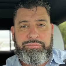 What cruise lines or itineraries are recommended for a first-time singles  cruise?