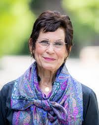 Linda Schaal's Instagram, Twitter & Facebook