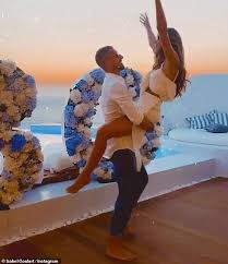 Kevin trapp interview in portuguese. Izabel Goulart Straddles Footballer Fiance Kevin Trapp As They Celebrate His 30th Birthday Readsector