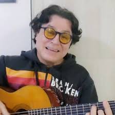 A panelinha que tu participa hoje, pode ser a mesma que te cozinha amanhã.  Mais pura verdade.