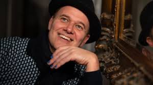 Sesc Birigui apresenta o show de João Suplicy em Araçatuba