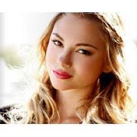 Melody Michaelis's Instagram, Twitter & Facebook