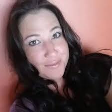 Angela Howland's Instagram, Twitter & Facebook